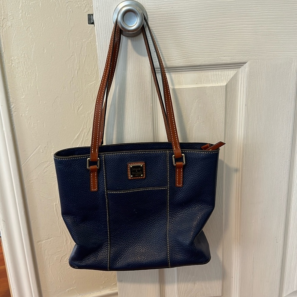 Dooney & Bourke Pebble Grain Shoulder Bag